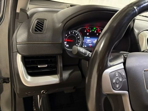 Used 2021 GMC Terrain SLE w/ Driver Convenience Package FWD image 15