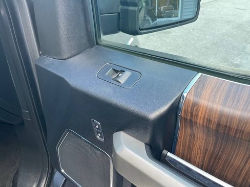 Used 2016 Ford F150 Lariat AWD/4WD image 37