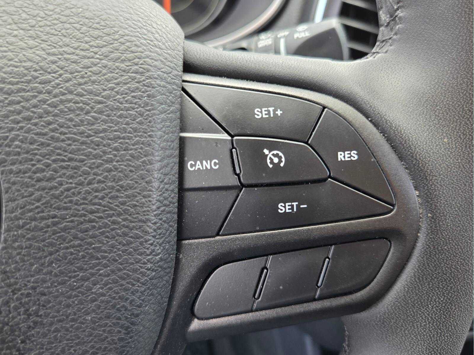 Used 2022 Jeep Cherokee Trailhawk w/ Sun, Sound & Nav Group AWD/4WD image 33