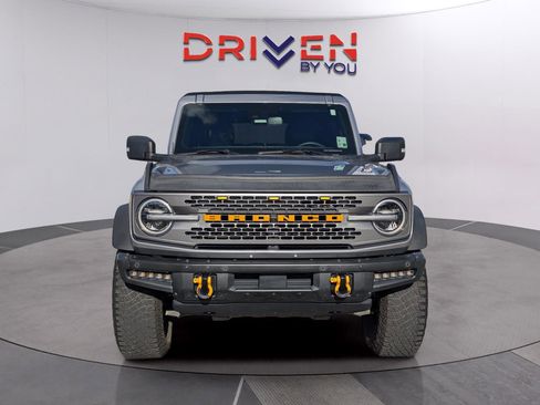 Used 2022 Ford Bronco Badlands image 8