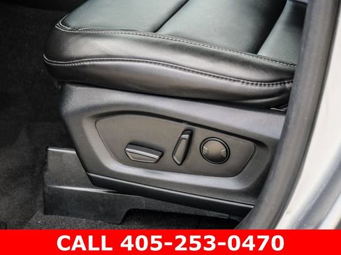 Used 2023 Ford Explorer XLT w/ Equipment Group 202A AWD/4WD image 49