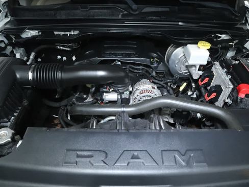 Used 2019 RAM 1500 Big Horn AWD/4WD image 36