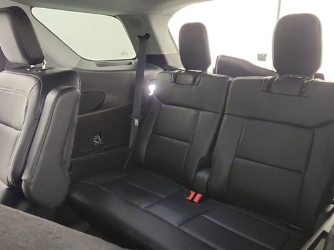 Used 2022 Ford Explorer Limited w/ Equipment Group 301A AWD/4WD image 37