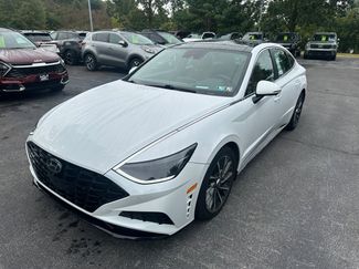 Used 2021 Hyundai Sonata Limited image 1