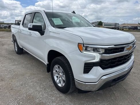 Used 2025 Chevrolet Silverado 1500 LT RWD image 8