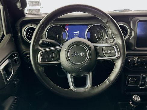 Used 2021 Jeep Wrangler Sahara w/ Cold Weather Group image 18