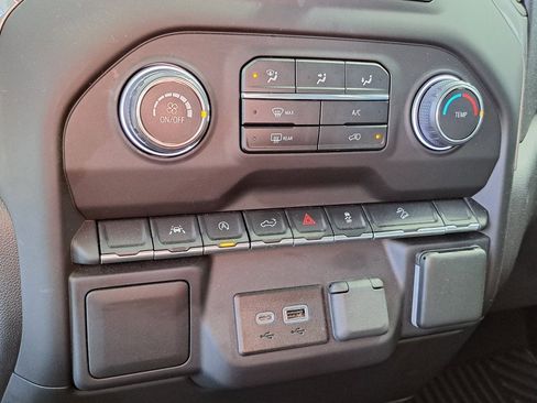 Used 2022 Chevrolet Silverado 1500 Custom Trail Boss image 15