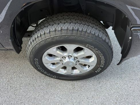 Used 2025 RAM 2500 Laramie AWD/4WD image 15