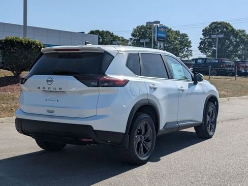 New 2026 Nissan Rogue SV FWD image 3