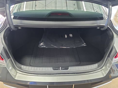 New 2026 Hyundai Elantra SE FWD image 13