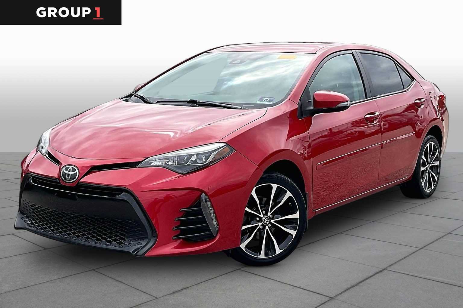 Used 2017 Toyota Corolla SE w/ Carpet Mat Package (TMS) FWD image 1