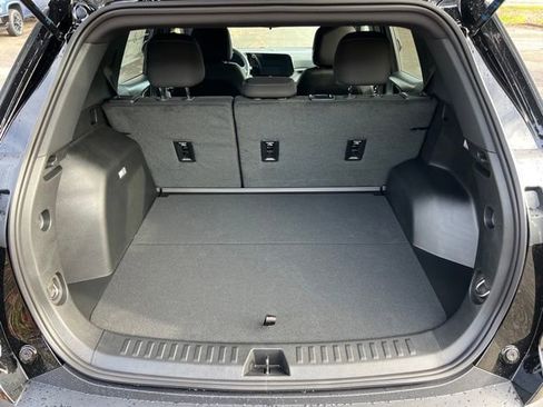 New 2026 Chevrolet Equinox LT image 9