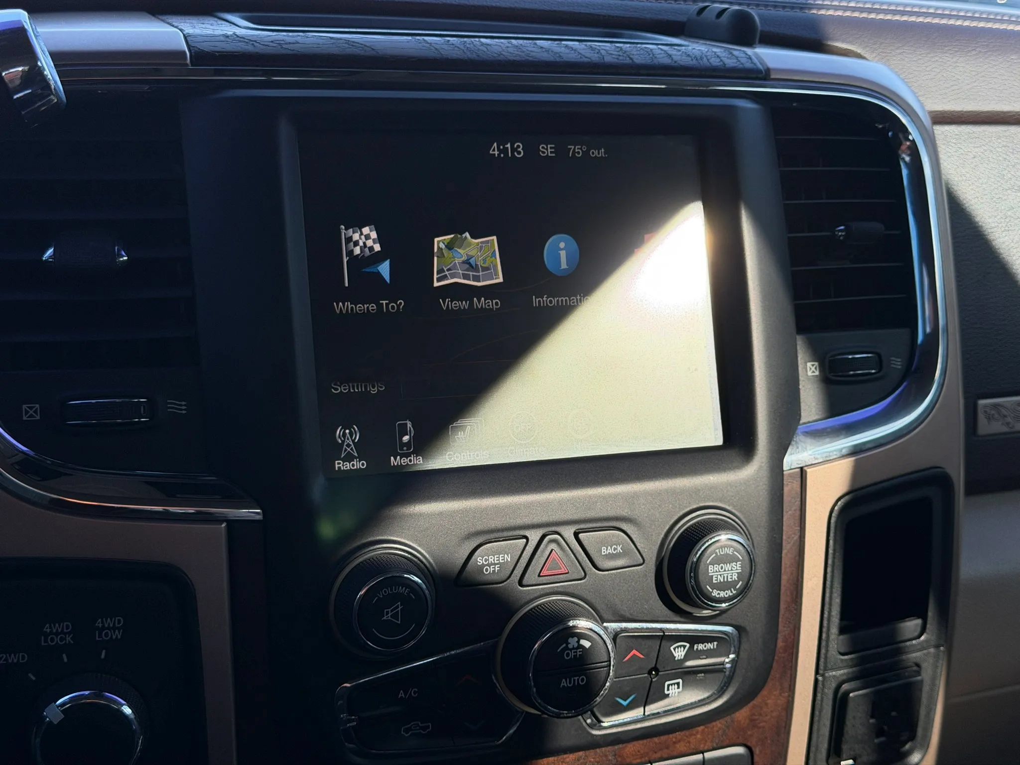 Used 2014 RAM 3500 Laramie Longhorn AWD/4WD image 41