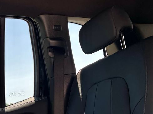 Certified 2025 Mercedes-Benz GLB 250 4MATIC image 21
