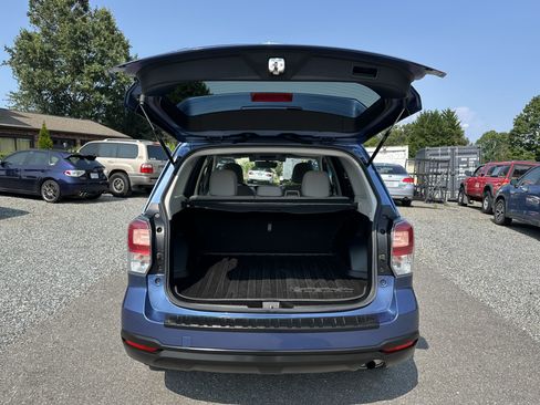 Used 2017 Subaru Forester 2.5i Premium AWD/4WD image 13