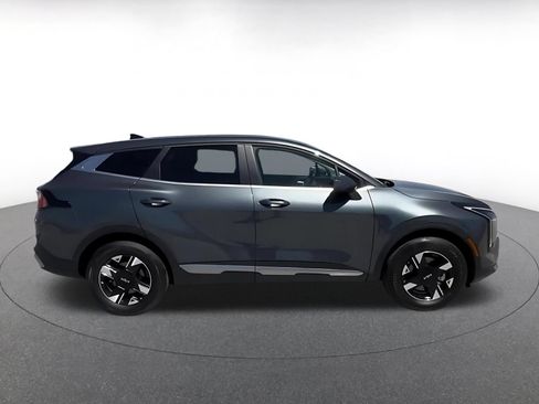 Used 2026 Kia Sportage LX AWD/4WD image 16