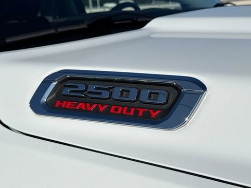 Used 2024 RAM 2500 Laramie w/ Safety Group AWD/4WD image 9
