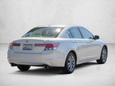 Used 2011 Honda Accord EX-L image 5