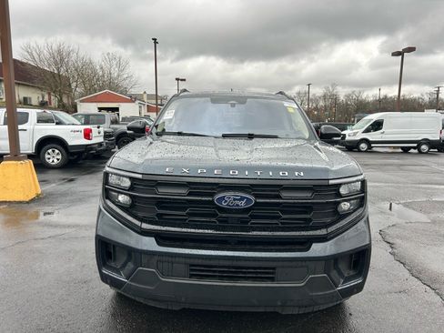 Used 2025 Ford Expedition Max Active image 2