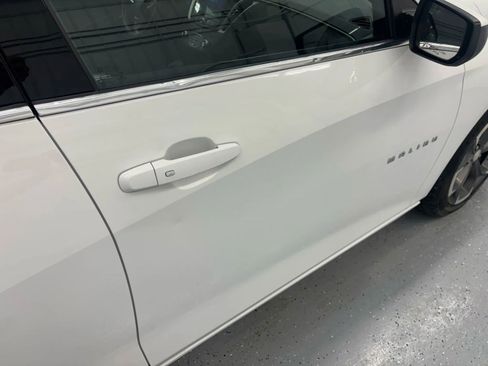 Used 2022 Chevrolet Malibu LT FWD image 28