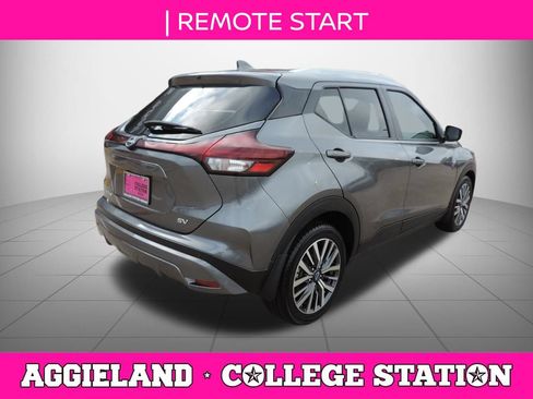 Used 2023 Nissan Kicks SV FWD image 4