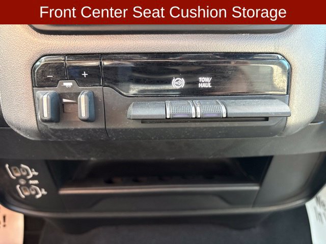 Used 2024 RAM 3500 Big Horn AWD/4WD image 25