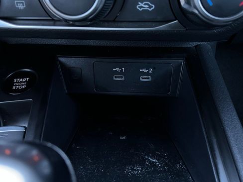 Used 2025 Nissan Kicks SV image 22