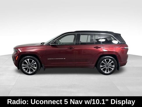 Used 2024 Jeep Grand Cherokee Overland AWD/4WD image 7
