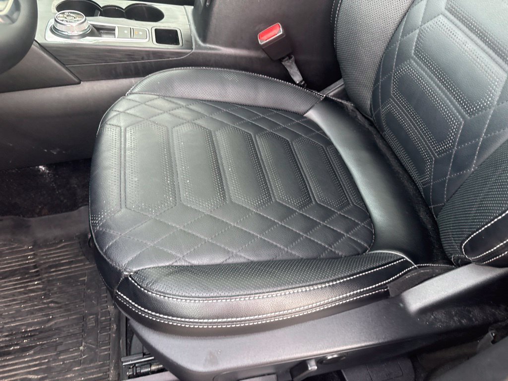 Used 2024 Ford Escape Platinum w/ Premium Technology Package AWD/4WD image 13