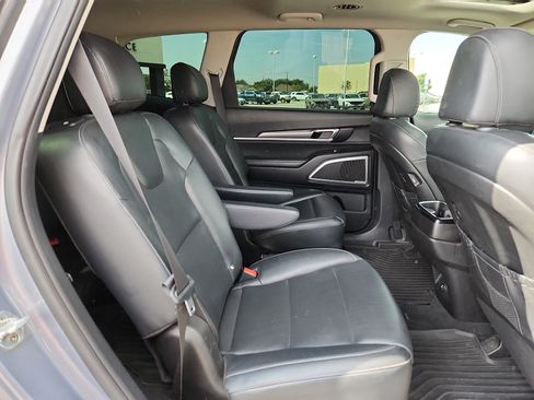 Used 2021 Kia Telluride S AWD/4WD image 14