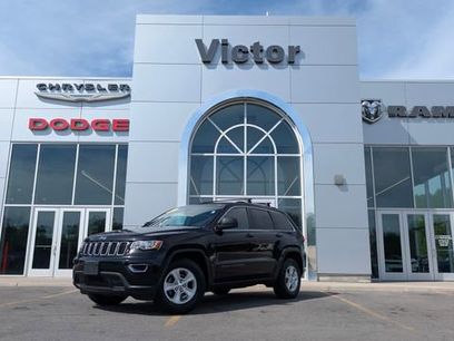Used 2017 Jeep Grand Cherokee Laredo w/ Quick Order Package 23E