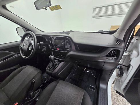 Used 2022 RAM ProMaster City Tradesman FWD image 18