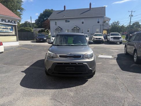 Used 2015 Kia Soul FWD image 3