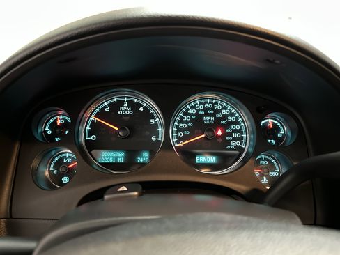 Used 2012 Chevrolet Tahoe LTZ image 32