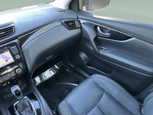 Used 2017 Nissan Rogue Sport SL image 15