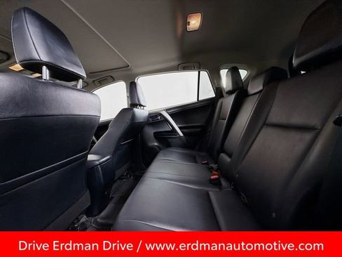 Certified 2018 Toyota RAV4 Limited image 9