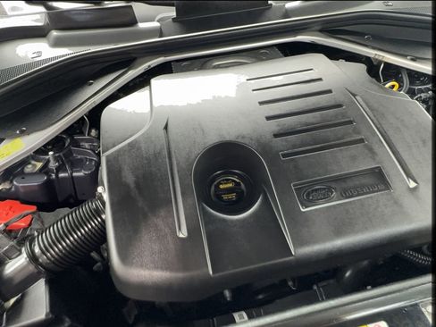 Used 2024 Land Rover Range Rover Sport SE AWD/4WD image 19