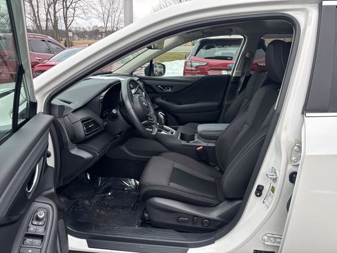 Used 2024 Subaru Outback Premium w/ Popular Package #1A image 17