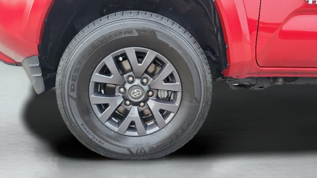 Certified 2023 Toyota Tacoma SR5 AWD/4WD image 25