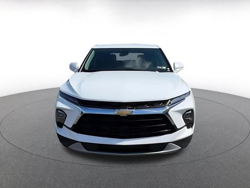 Used 2026 Chevrolet Blazer LT FWD image 5