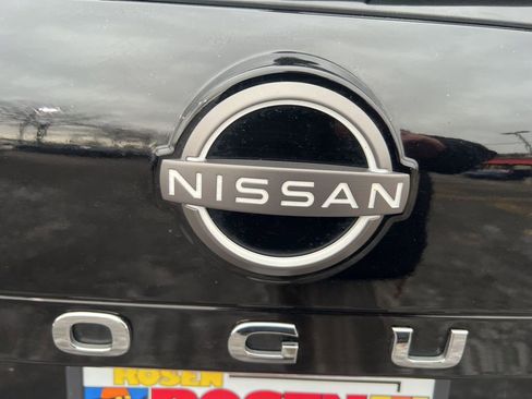 Certified 2023 Nissan Rogue S image 33