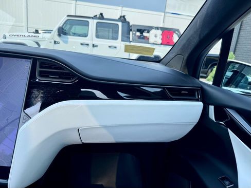 Used 2019 Tesla Model X Long Range AWD/4WD image 20