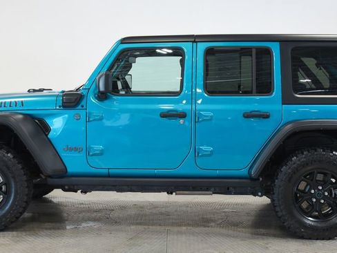 Used 2024 Jeep Wrangler Unlimited AWD/4WD image 11