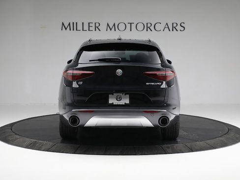 Used 2022 Alfa Romeo Stelvio Ti image 5
