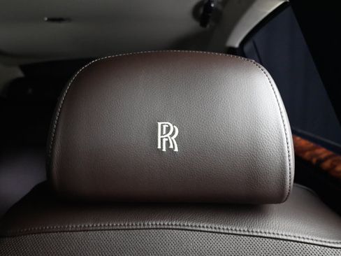 Used 2012 Rolls-Royce Ghost RWD image 17