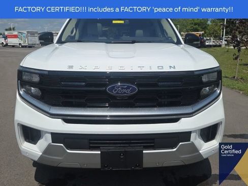 Used 2025 Ford Expedition Platinum AWD/4WD image 4