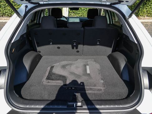 Used 2024 Hyundai Ioniq 5 SEL RWD image 25