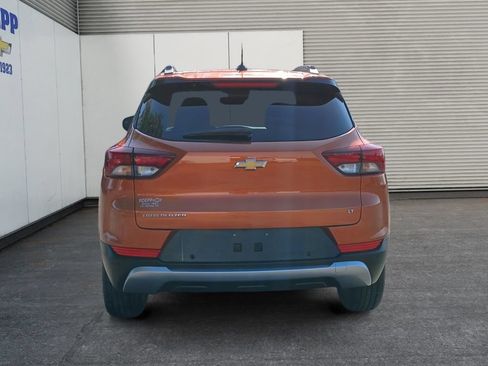 Used 2022 Chevrolet TrailBlazer LT w/ Convenience Package FWD image 4