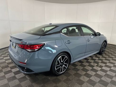 Certified 2025 Nissan Sentra SR image 3