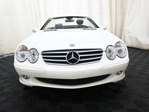 Used 2005 Mercedes-Benz SL 500 image 2